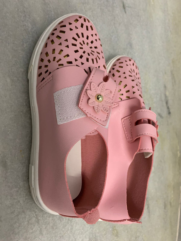 Kittens Casual Shoes for Girl Clothing & accessories kittens 